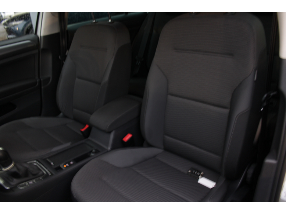 2020 Volkswagen Golf 2.0TDI 150BHP SPORT 5DR HATCHBACK AUTO // 1 OWNER WITH ONLY 82,000 KM'S // BUY WITH CONFIDENCE AA AND SIMI APPROVED DEALER 2026 // FINANCE ARRANGED // ALL TRADE INS WELCOME // €19,950