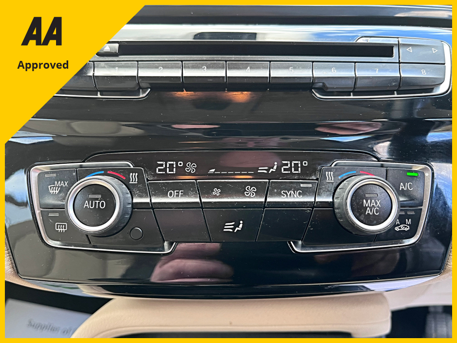 2017 BMW X1 - image 19