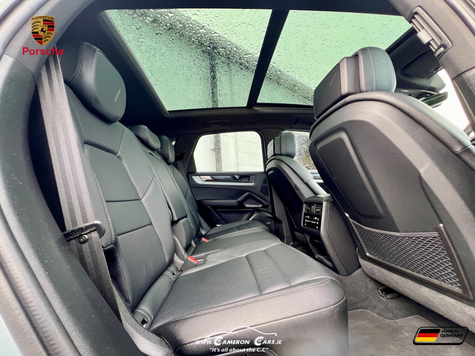 2024 Porsche Cayenne - image 27