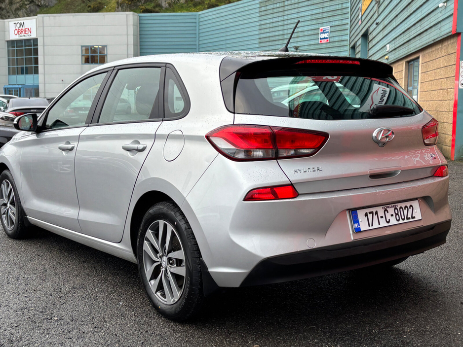 2017 Hyundai i30 - image 15