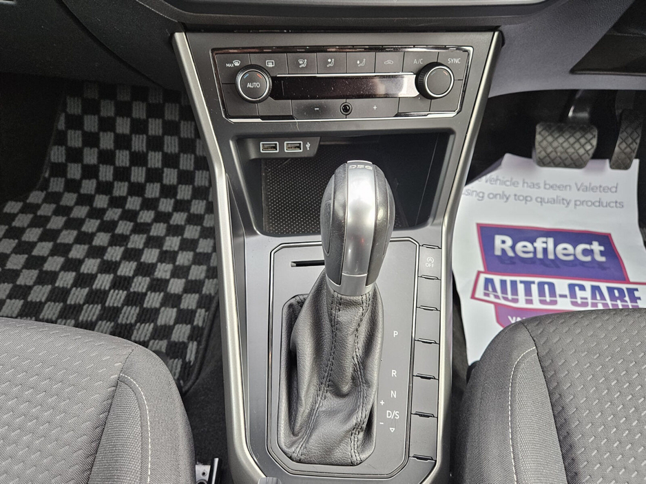 2019 Volkswagen Polo - image 26