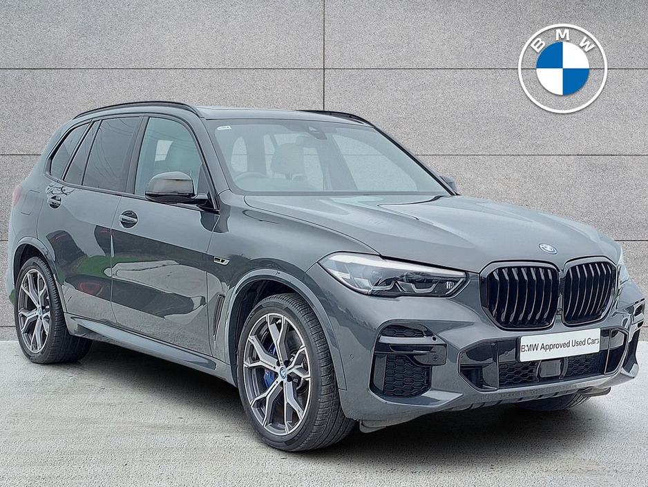 2022 BMW X5 xDrive45e xLine M Sport €64,995