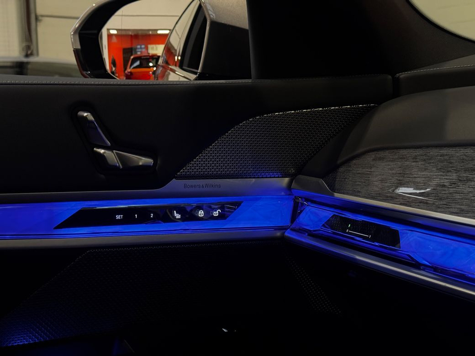 2024 BMW i7 EDRIVE50 M SPORT #37