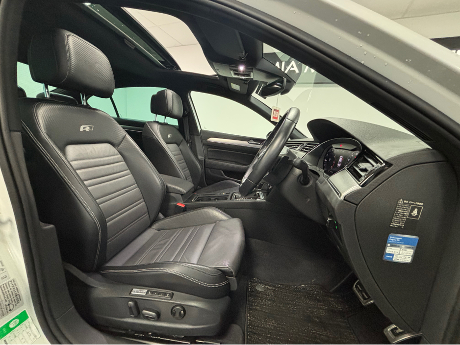 2018 Volkswagen Passat VOLKSWAGEN PASSAT 2.0 TSI DSG*PANORAMIC TILT AND SLIDE SUNROOF*PRO NAV MEDIA SYSTEM, APPLE CAR PLAY*HEATED MASSAGE ELECTRIC ADJUSTABLE SEATS*KEYLESS ENTRY*BLIND SPOT ASSIST*DCC ACC*PARK ASSIST*E BOOT €23,950