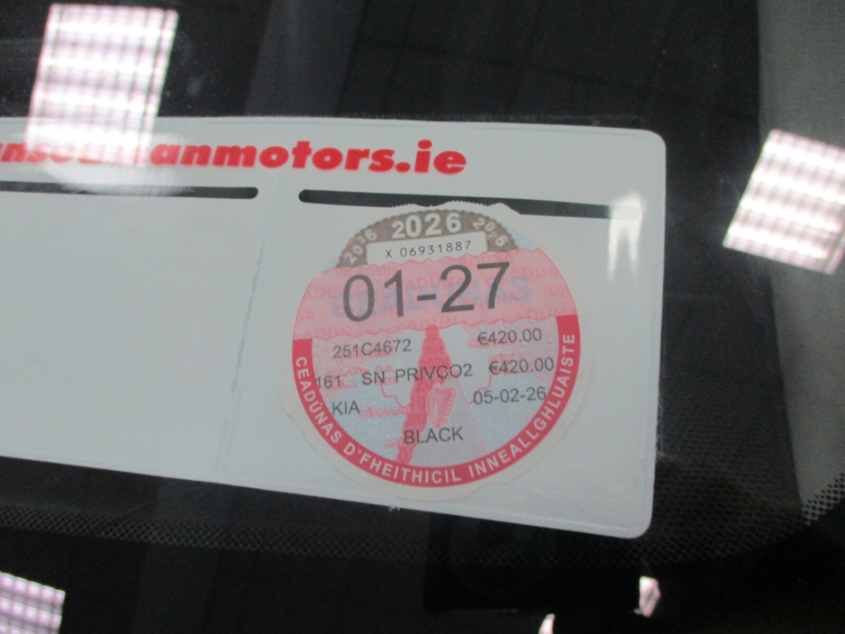 2025 Kia Sorento - image 9