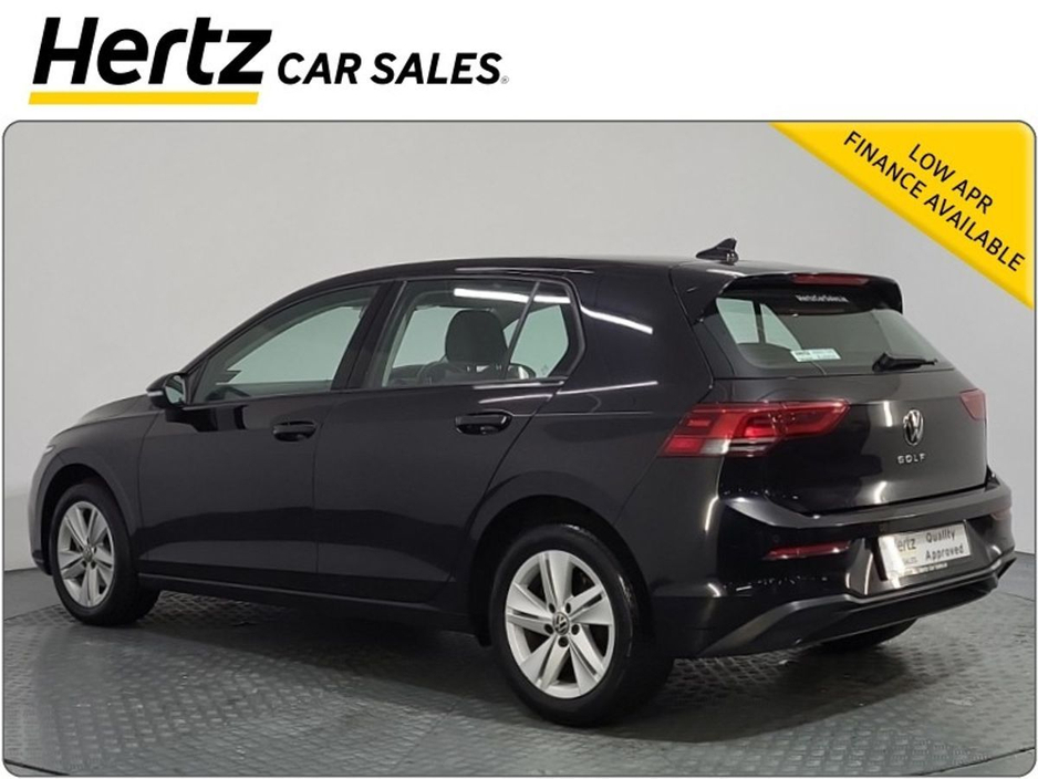 2024 Volkswagen Golf - image 2