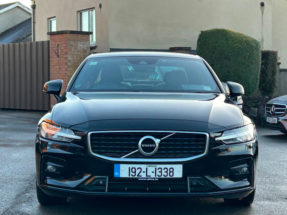 2019 Volvo S60 - image 2