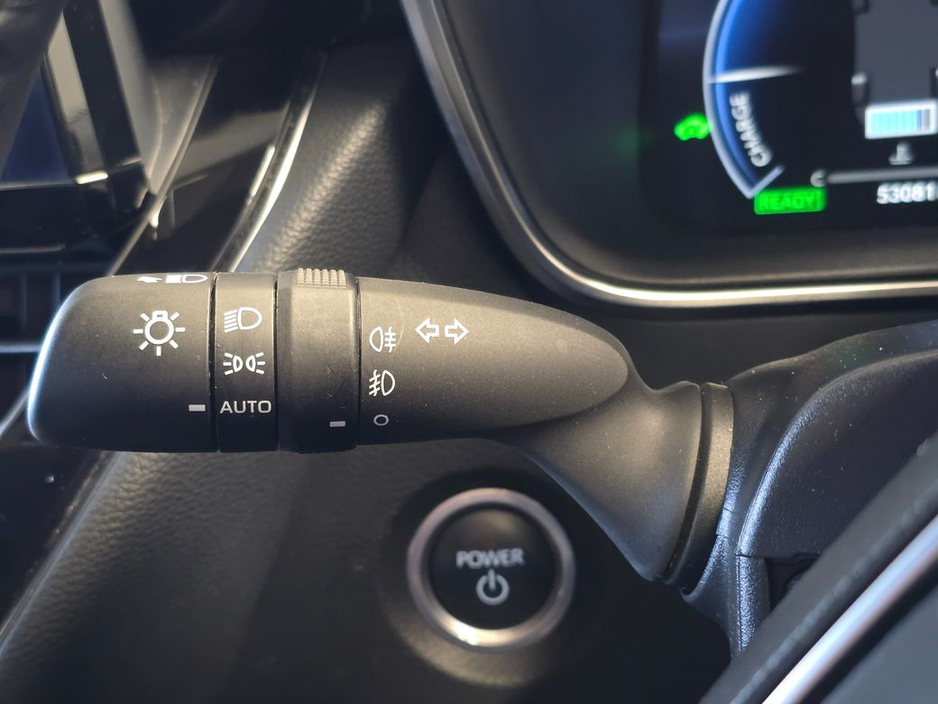 2024 Toyota Corolla Hybrid Luna H/B Automatic €28,950