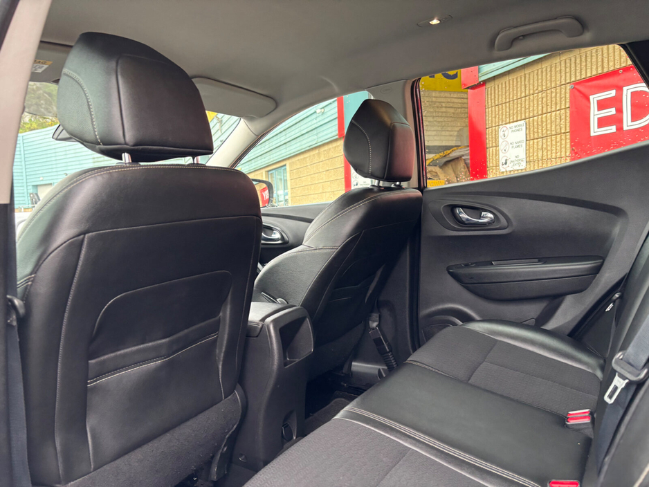 2017 Renault Kadjar - image 13