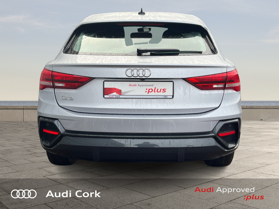 2022 Audi Q3 - image 6