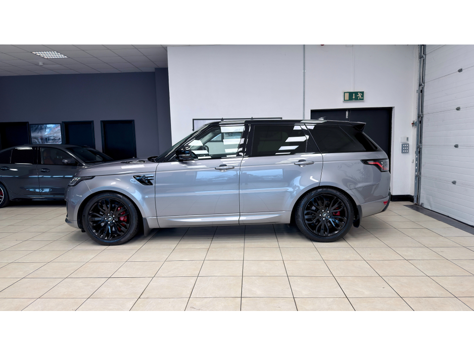 2020 Land Rover Range Rover Sport - image 2