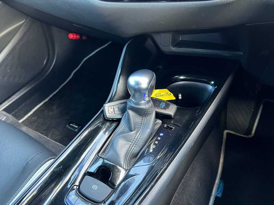 2019 Toyota C-HR - image 11