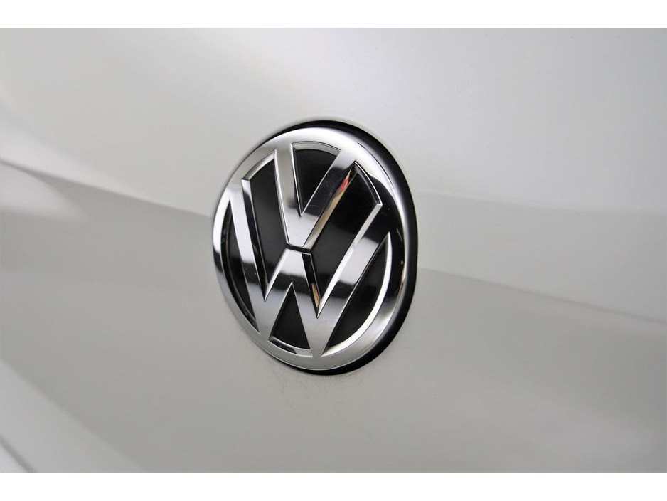 2018 Volkswagen Golf - image 13