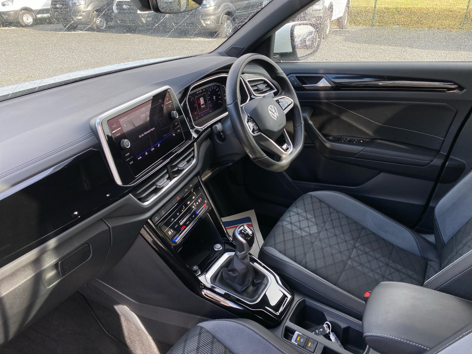 2023 Volkswagen T-Roc R-Line 2.0 TDI 116BHP €30,500