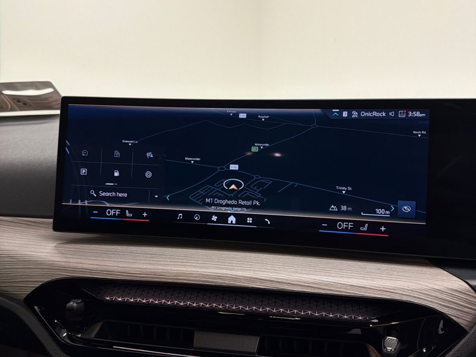 2025 BMW 4 Series - image 19