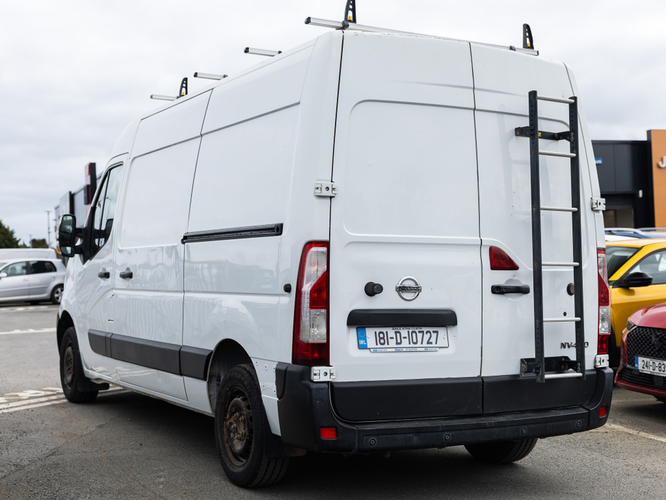 2018 Nissan NV400 - image 6