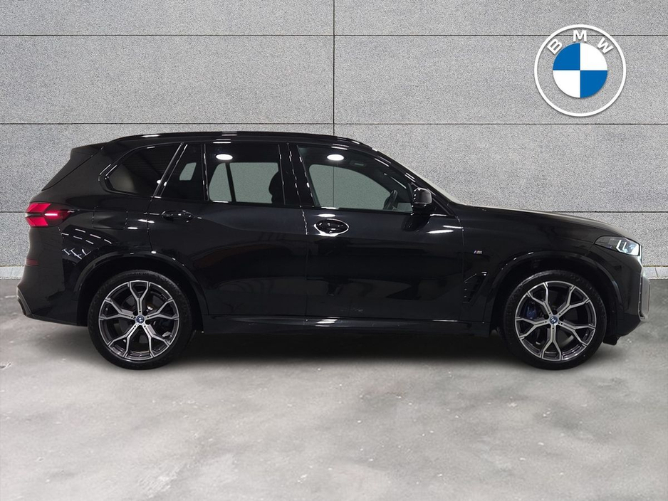 2025 BMW X5 - image 25