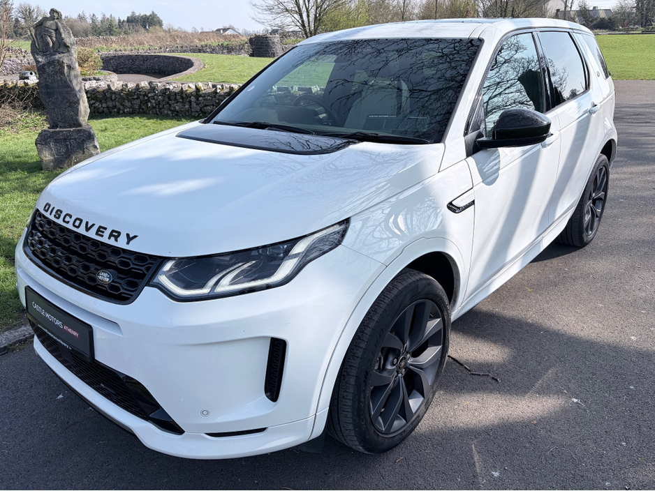 2023 Land Rover Discovery - image 7