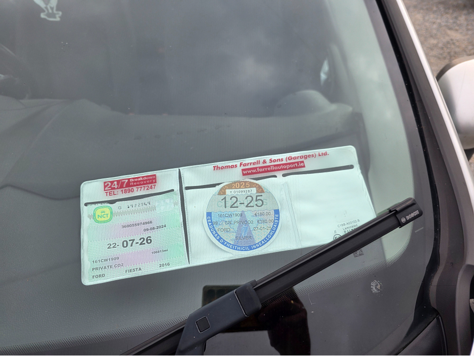 2016 Ford Fiesta - image 11