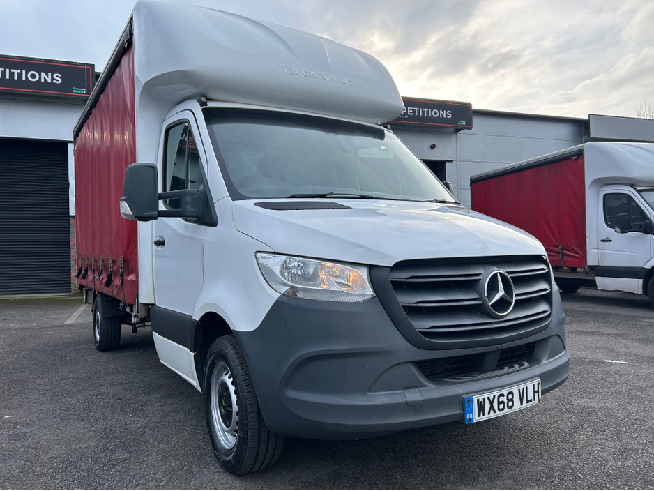 2019 Mercedes-Benz Sprinter - image 7