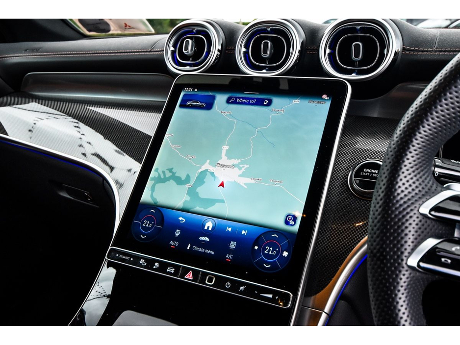 2025 Mercedes-Benz GLC Class - image 17