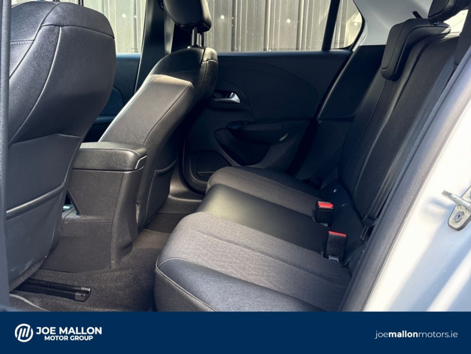 2021 Opel Corsa - image 10