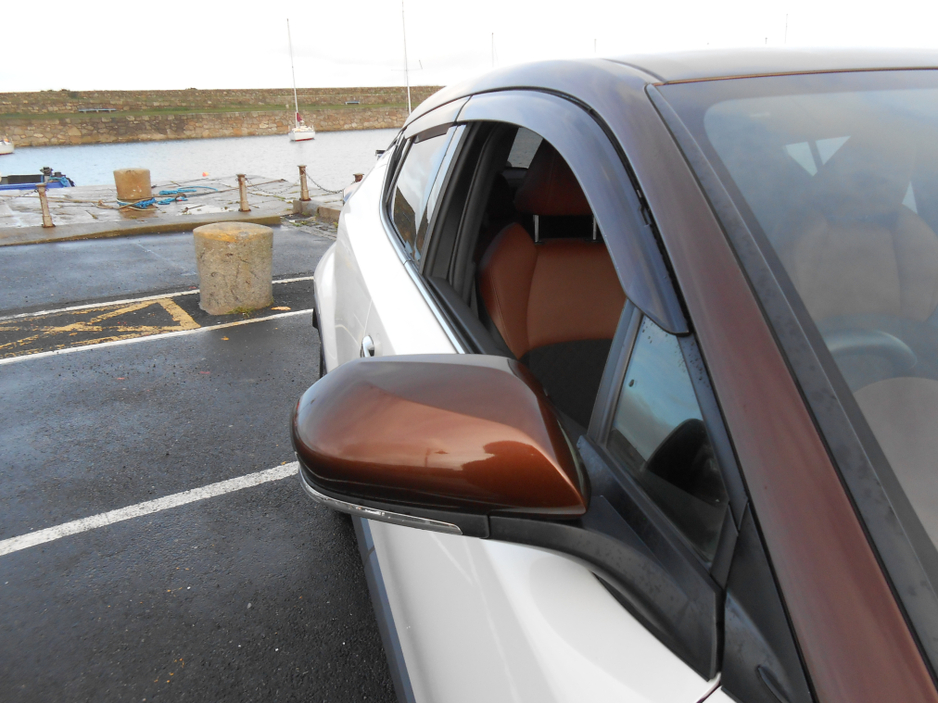 2019 Toyota C-HR Sport Hybrid €21,995