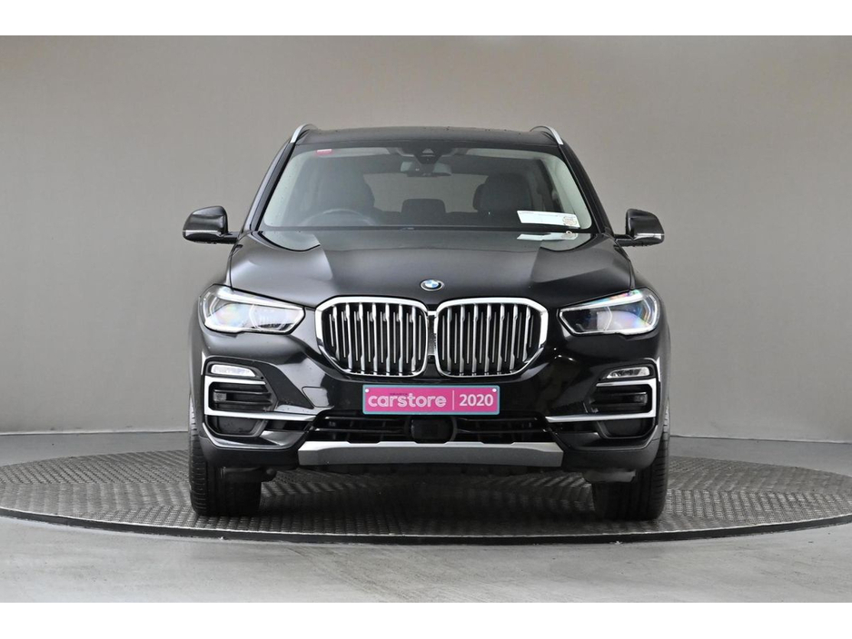 2020 BMW X5 - image 2