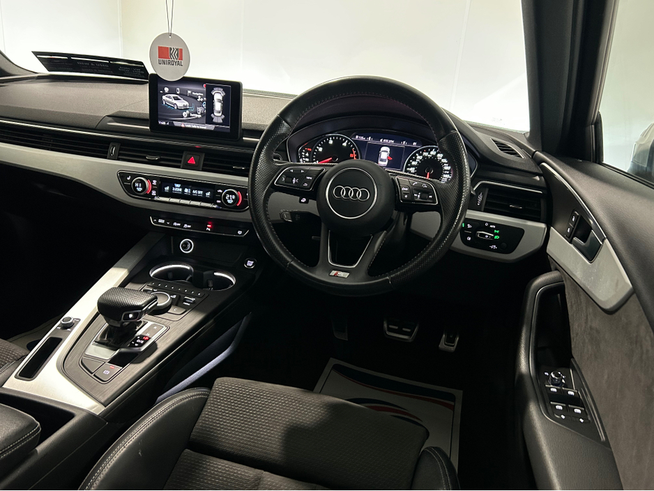 2017 Audi A4 - image 24