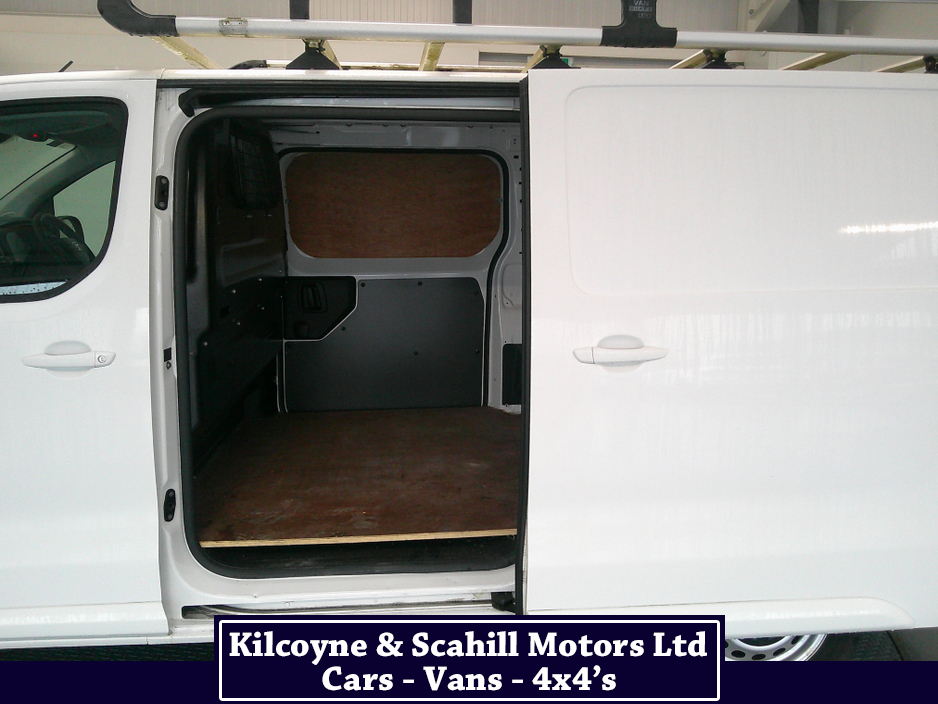 2021 Toyota Proace 2.0 120HP GX LWB 4DR €19,750