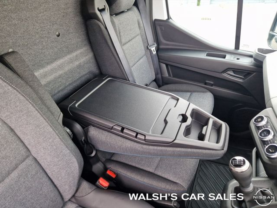 2026 Nissan Interstar L3H2 FWD 130 SV PREMIUM + HEATED WINDSCREEN €35,000