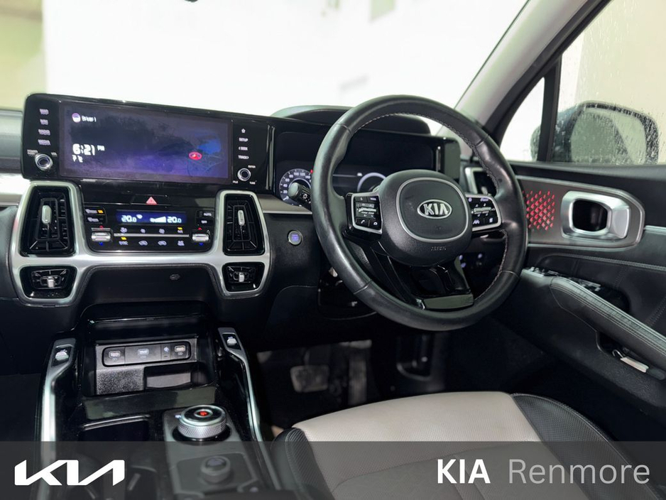 2021 Kia Sorento - image 9