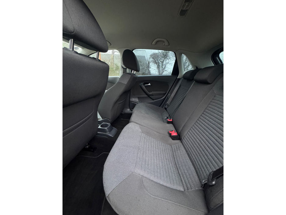 2014 Volkswagen Polo DBA-6RCBZ 5DR AUTO €8,950