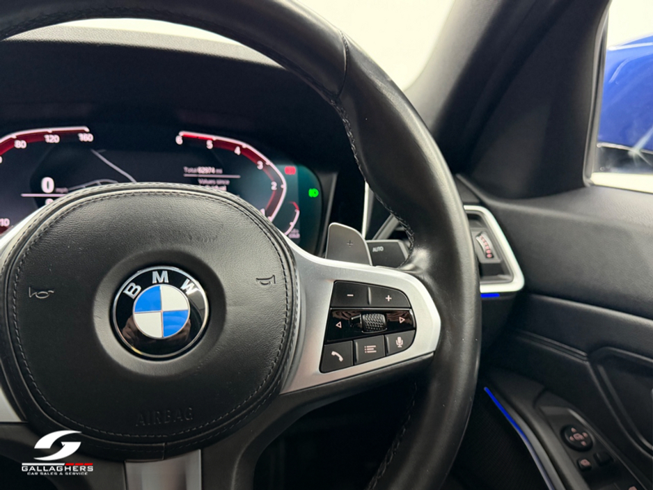 2021 BMW 3 Series - image 19