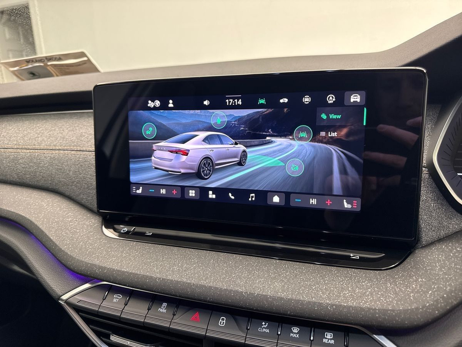 2025 Skoda Octavia - image 19