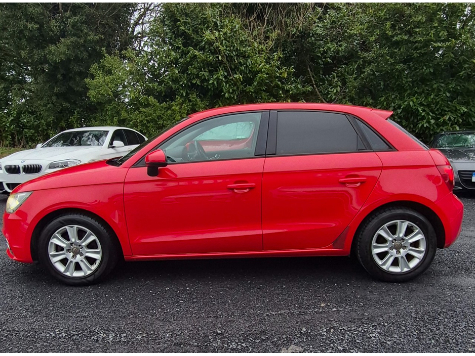 2014 Audi A1 - image 4