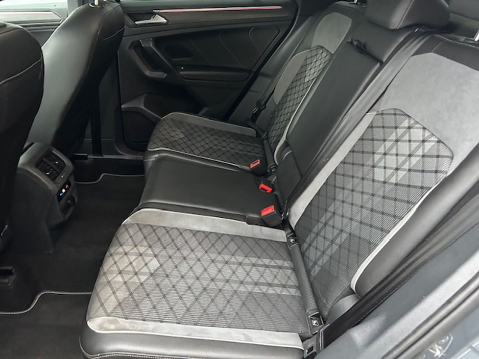 2023 Volkswagen Tiguan - image 16