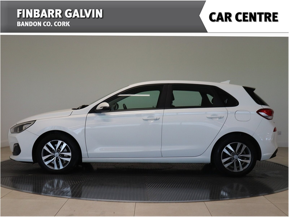 2020 Hyundai i30 - image 3