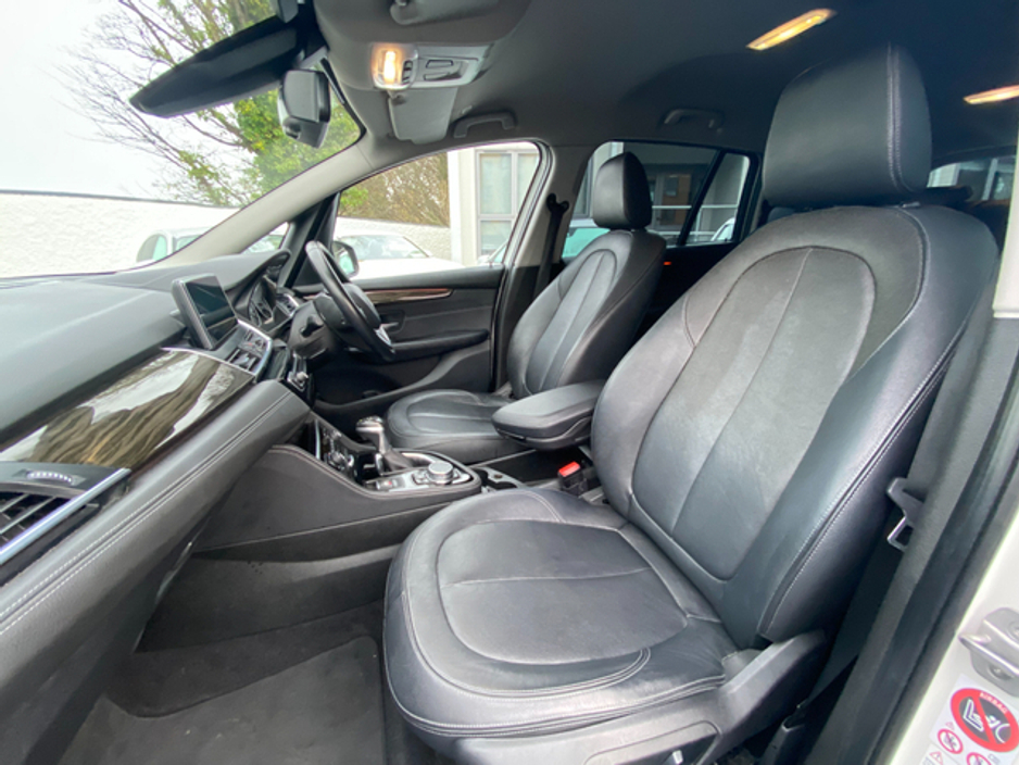 2016 BMW 2 Series - image 6