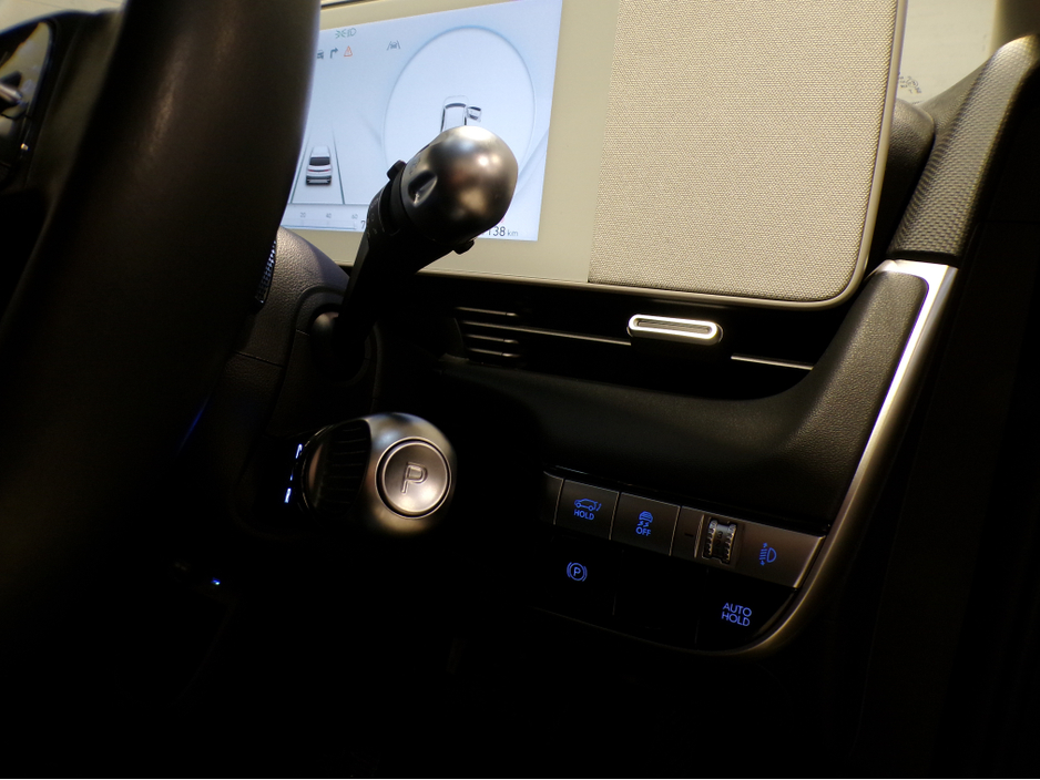 2023 Hyundai Ioniq 2023*ONLY 36,000 MILES*73KWH HYUNDAI IONIQ 5 PREMIUM EV*FULL HYUNDAI SERVICE HISTORY*FULL BATTERY HEALTH CERTIFICATE*PREMIUM PACK*2 CHARGER*1 OWNER*FANTASTIC CONDITION SPEC Bluetooth,Apple car-play,Ce €29,900