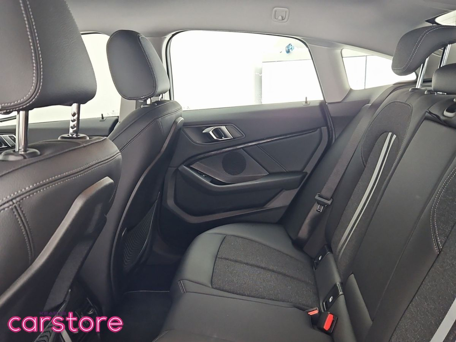 2022 BMW 2 Series - image 13