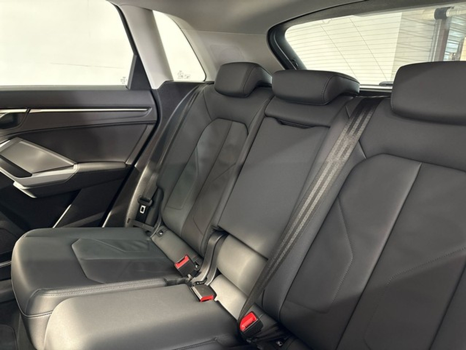 2025 Audi Q3 - image 18