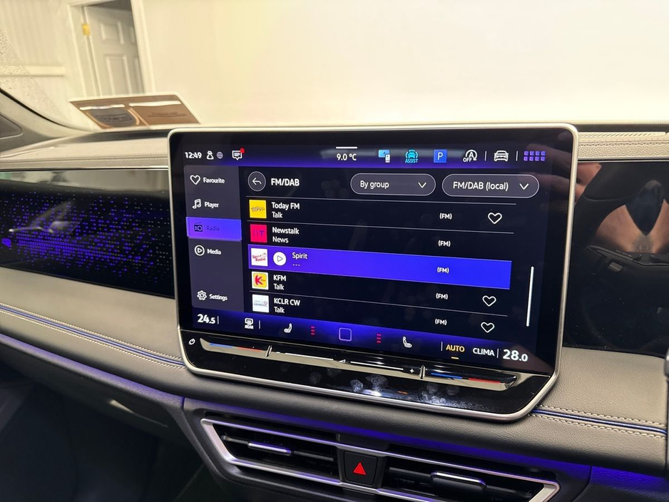 2024 Volkswagen Tiguan - image 17