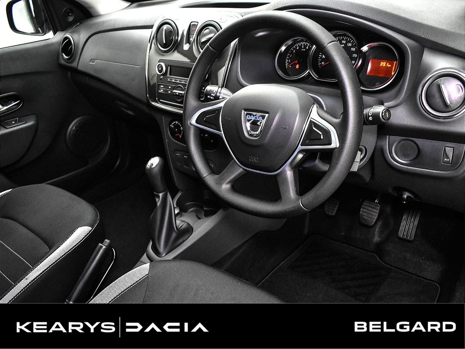 2017 Dacia Sandero Stepway - image 6