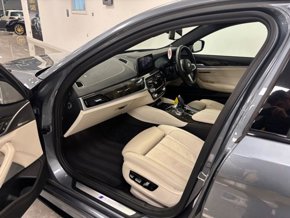 2019 BMW 5 Series  €28,850