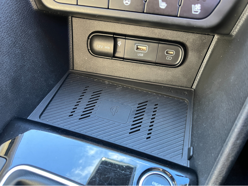 2022 Kia Sportage - image 21