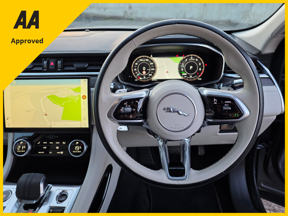 2022 Jaguar F-Pace - image 19