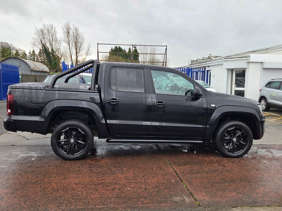 2017 Volkswagen Amarok DC V6 TDI HIGHLINE 4MOTION €25,500