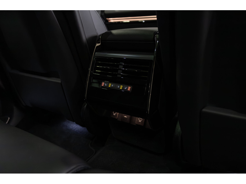 2024 Land Rover Range Rover Sport - image 15