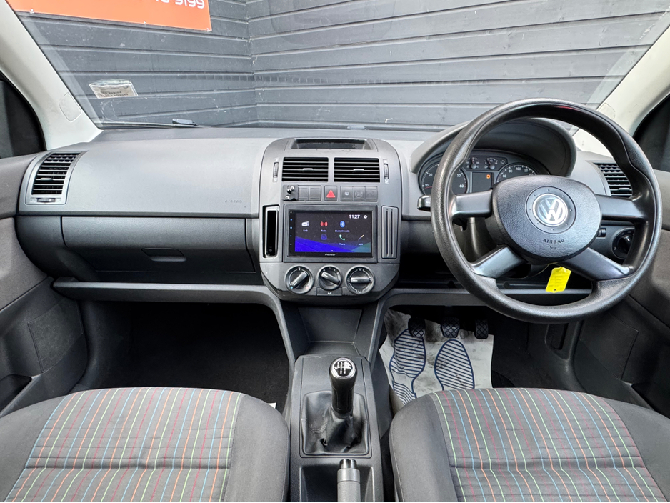 2006 Volkswagen Polo - image 11